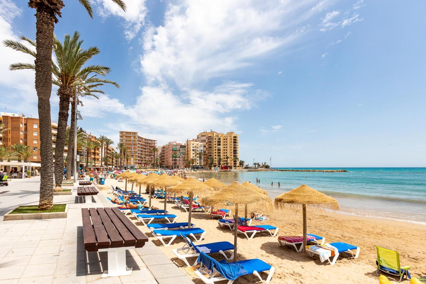 Lovely Apartment Near The Sea Torrevieja Luaran gambar
